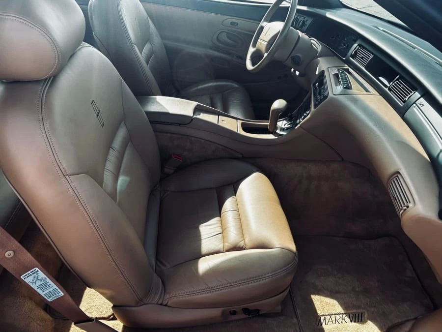 1994 Lincoln Continental Mark VIII - Image 12 of 29