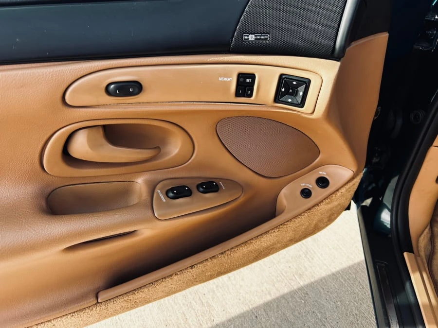 1994 Lincoln Continental Mark VIII - Image 17 of 29