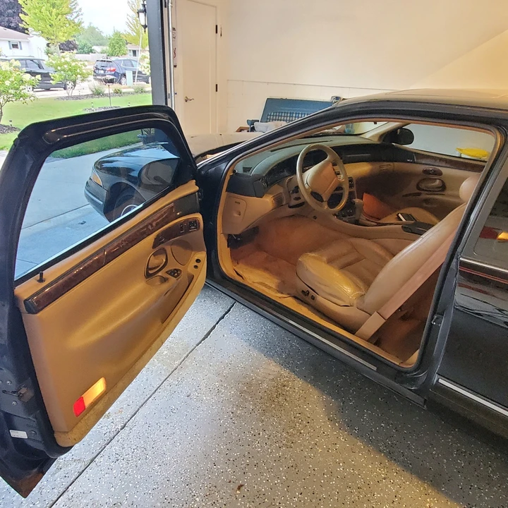 1994 Lincoln Continental Mark VIII - Image 9 of 23