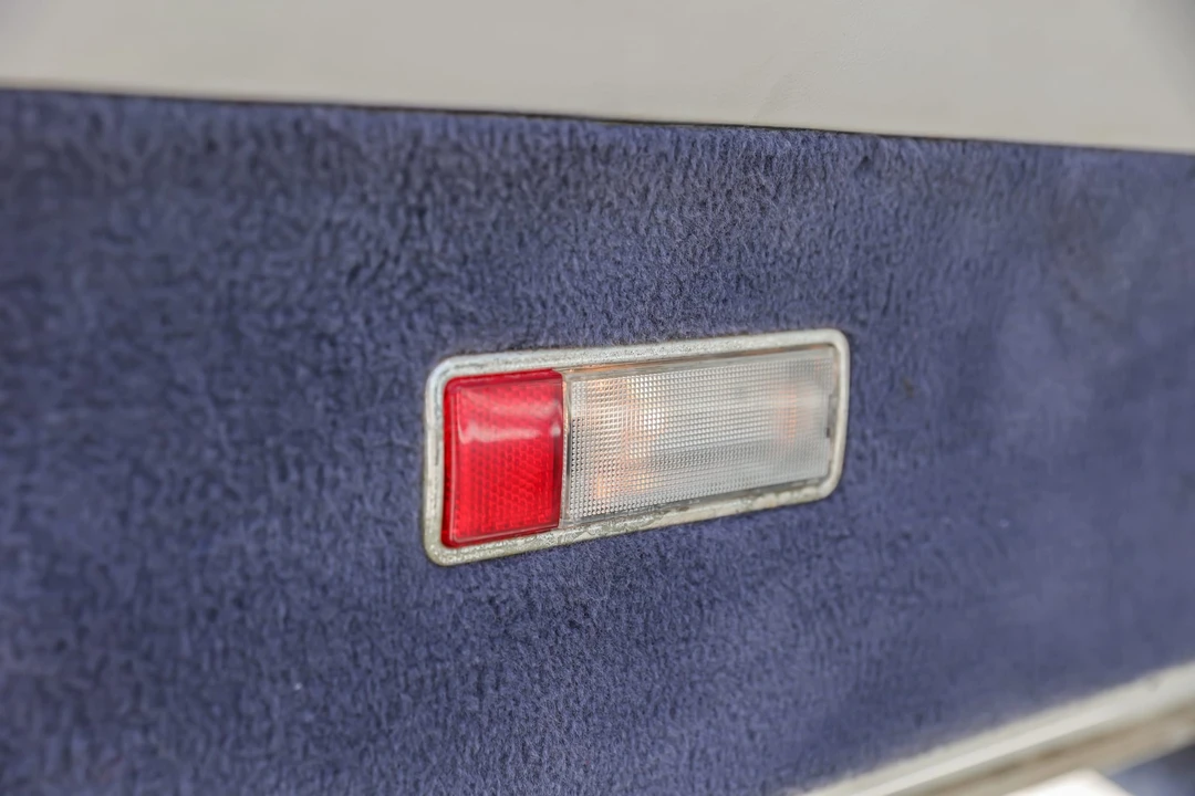 1994 Lincoln Town Car - Image 29 of 31