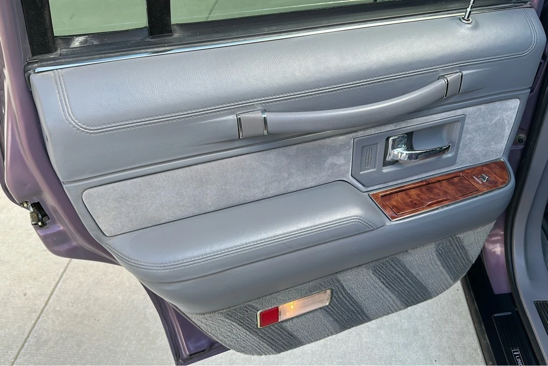 1994 Lincoln Town Car - Image 21 of 21