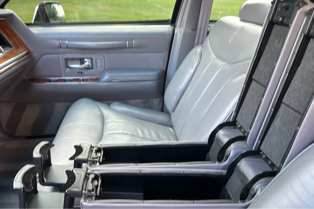 1994 Lincoln Town Car - Image 19 of 21