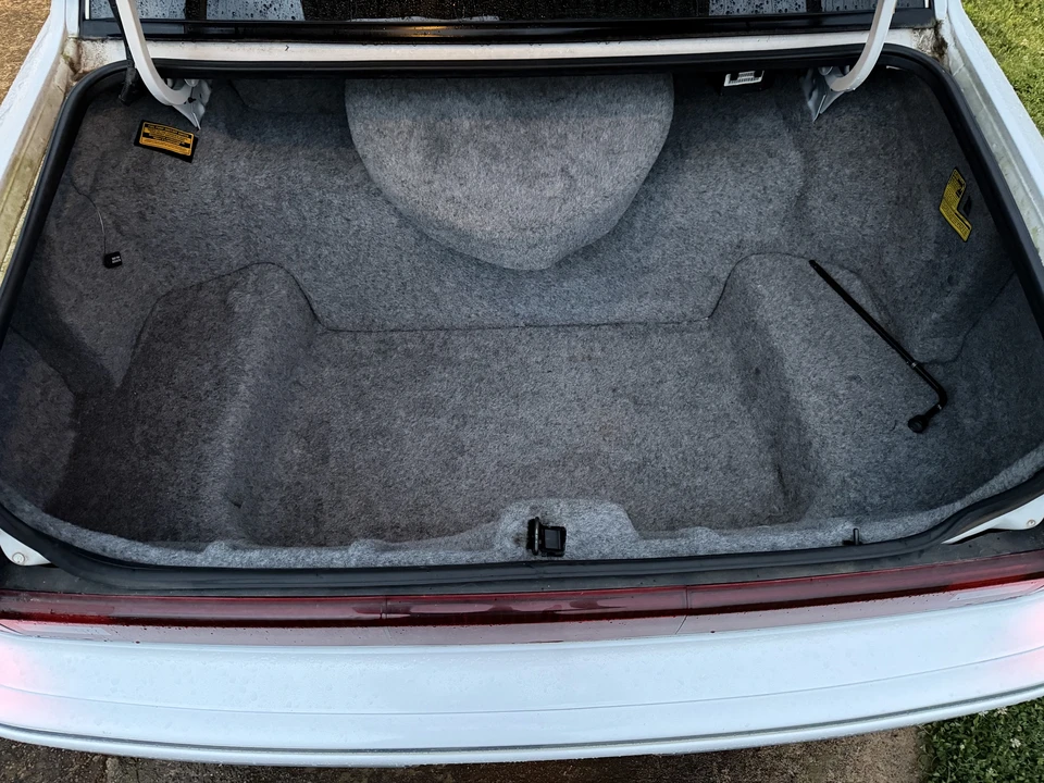 1994 Lincoln Town Car - Image 21 of 25