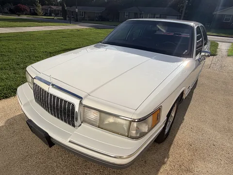 1994 Lincoln Town Car Signature