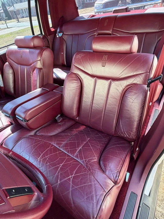 1994 Lincoln Town Car - Image 5 of 25