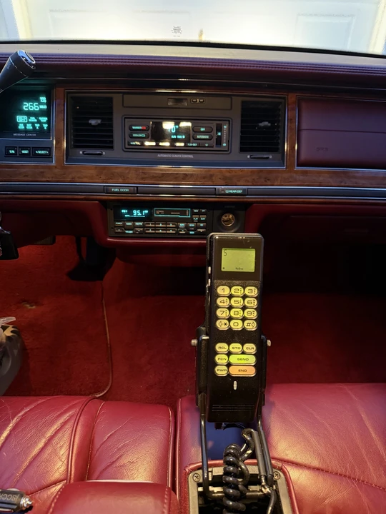 1994 Lincoln Town Car - Image 17 of 25
