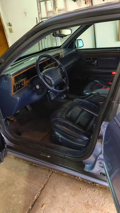 1994 Lincoln Continental 8th Gen - Image 2 of 6