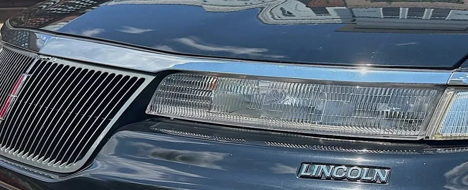 1994 Lincoln Continental Mark VIII - Image 12 of 15