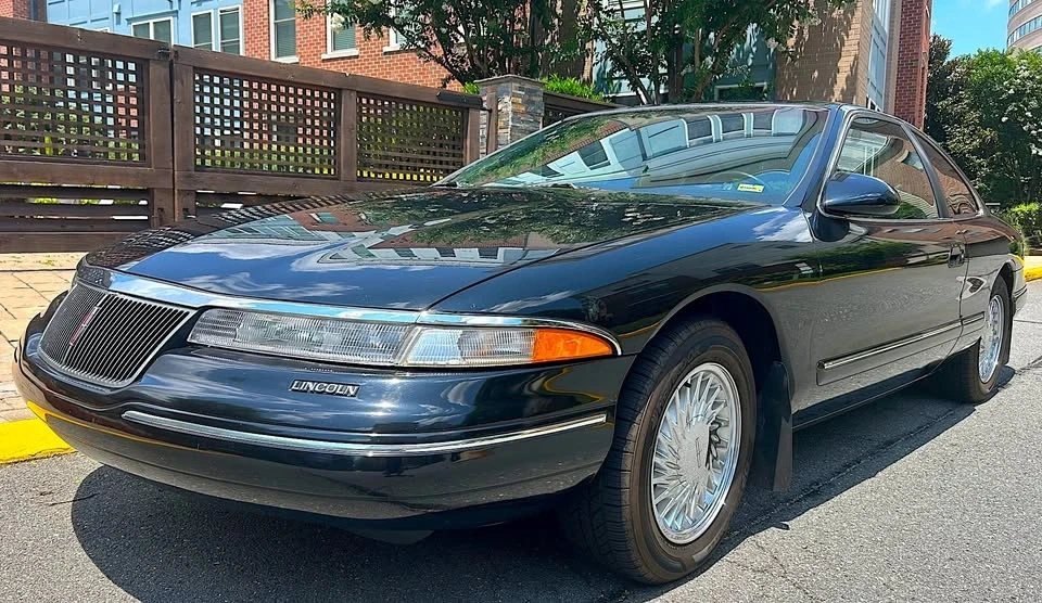 1994 Lincoln Continental Mark VIII - Image 2 of 16