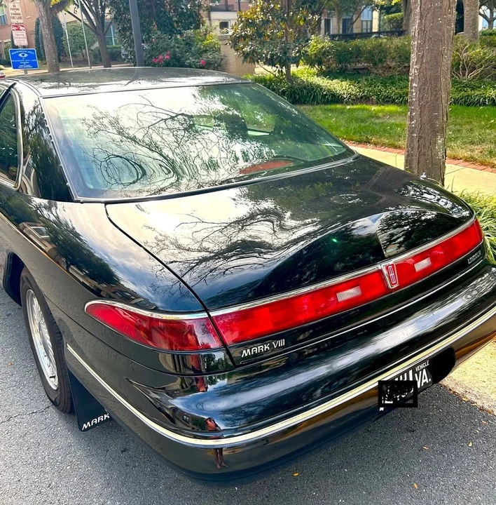 1994 Lincoln Continental Mark VIII - Image 5 of 16