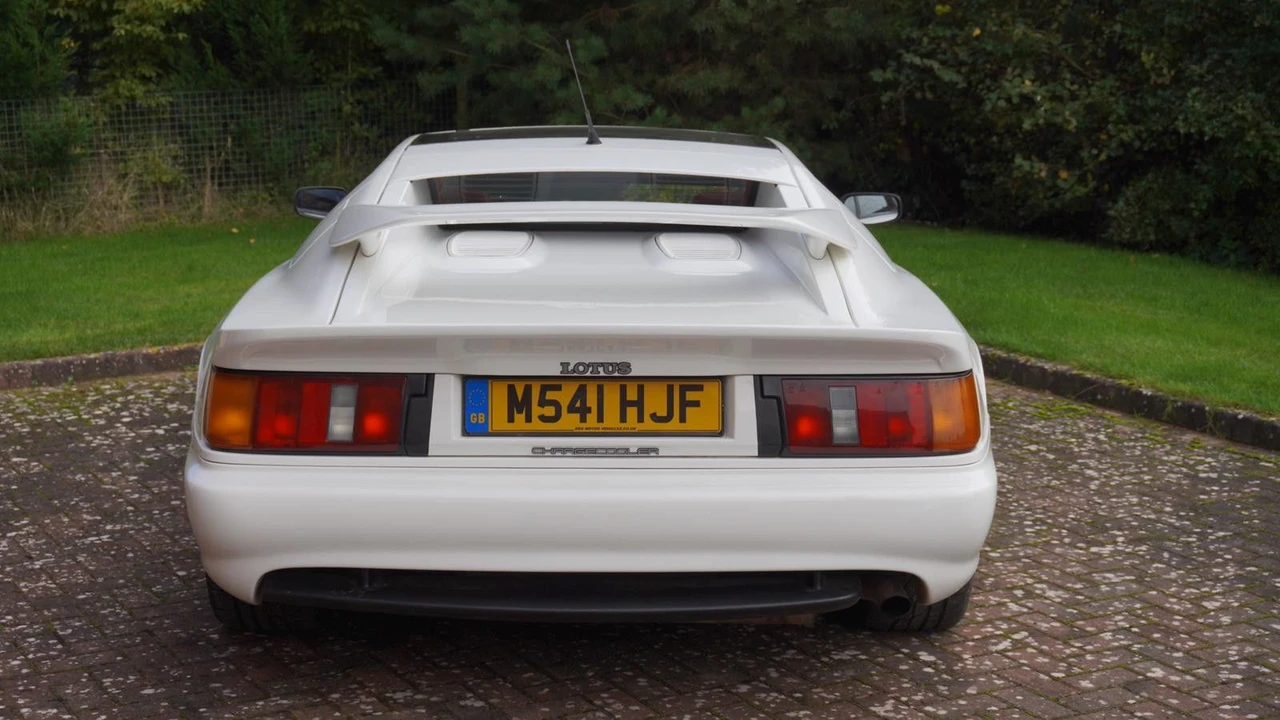 1994 Lotus Esprit Series 4 - Image 11 of 14
