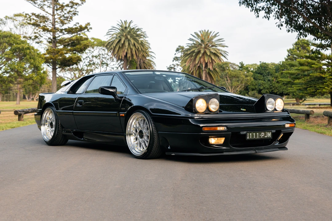 1993 Lotus Esprit Series 4 - Image 2 of 31