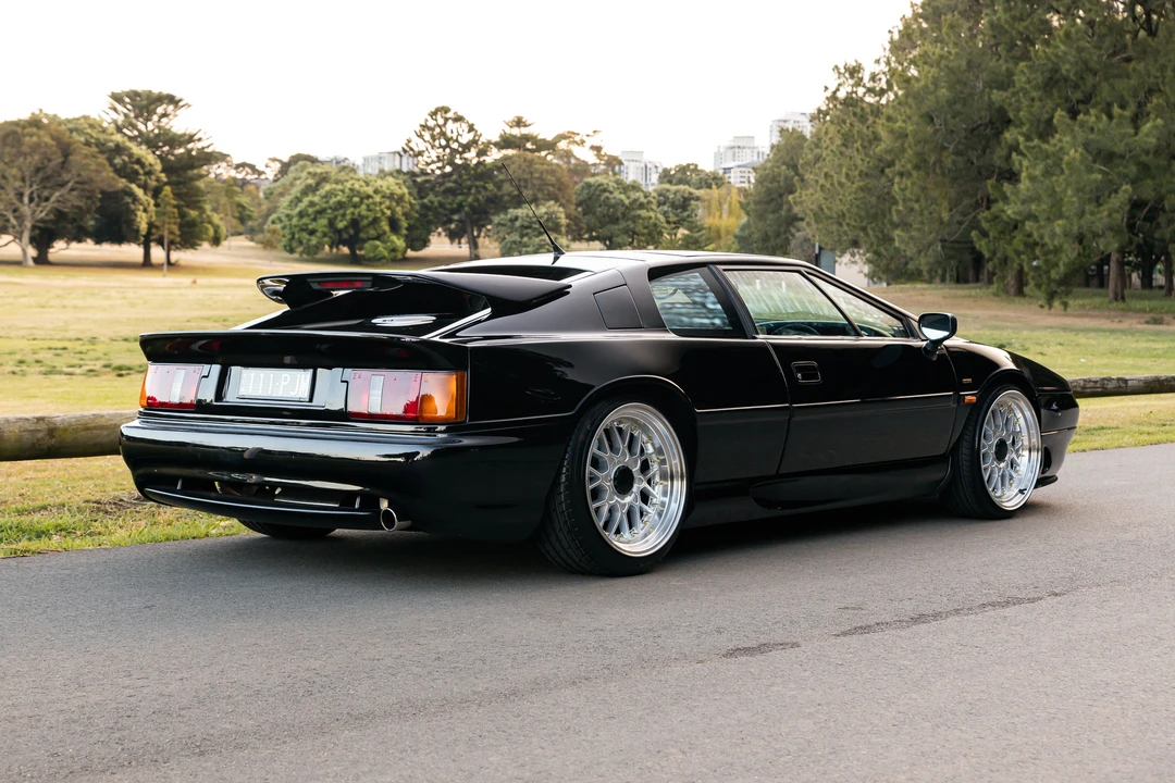 1993 Lotus Esprit Series 4 - Image 8 of 31