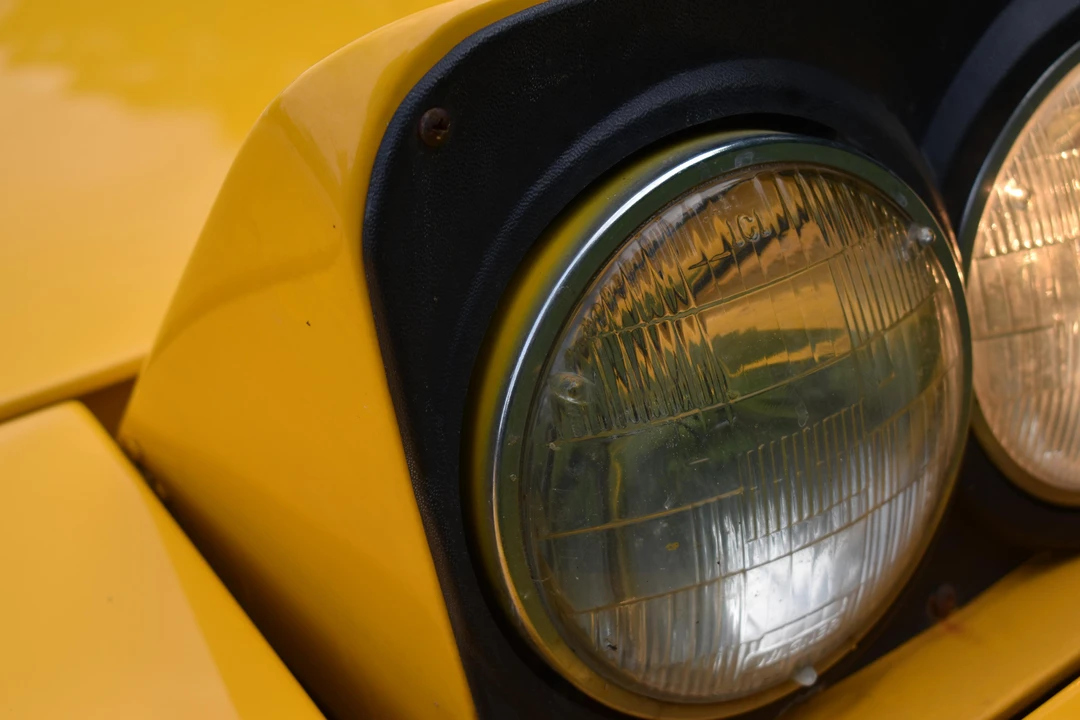 1994 Lotus Esprit Series 4 - Image 28 of 31