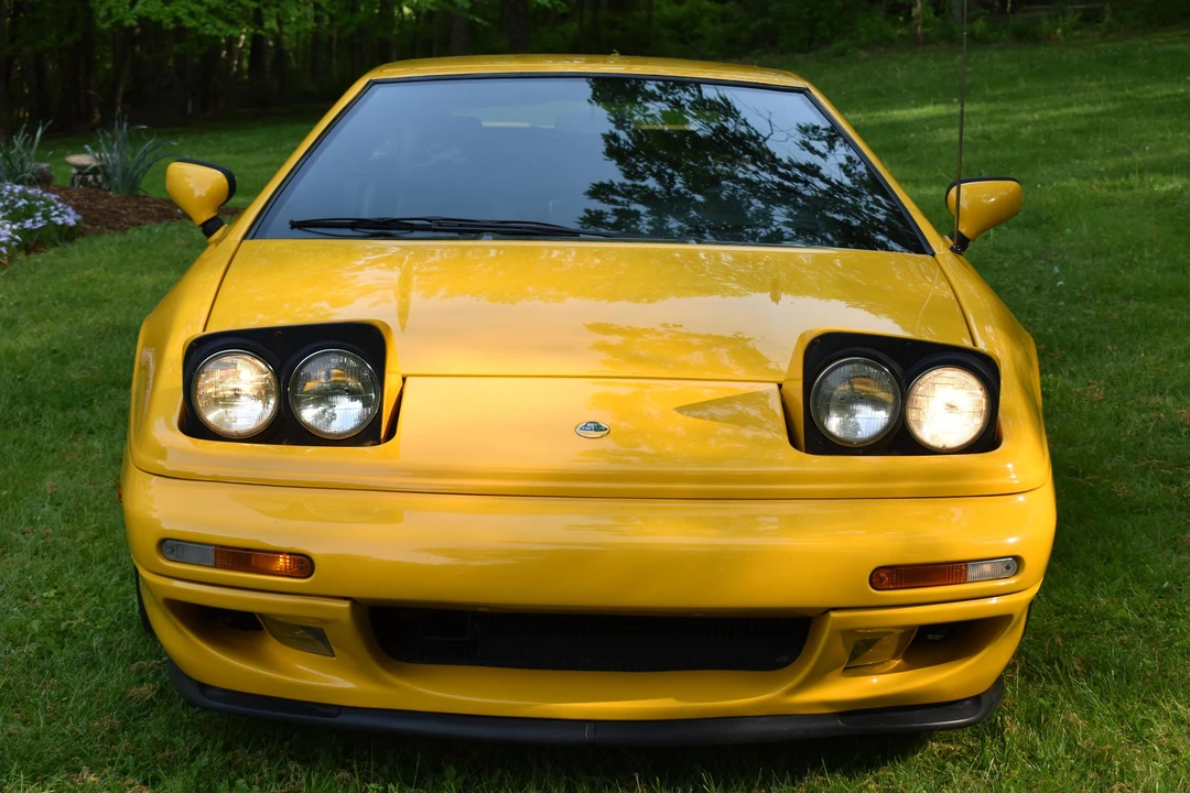 1994 Lotus Esprit Series 4 - Image 2 of 31