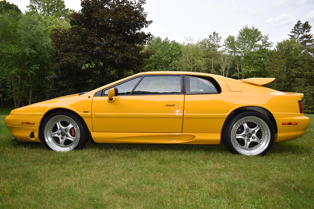 1994 Lotus Esprit Series 4 - Image 3 of 31