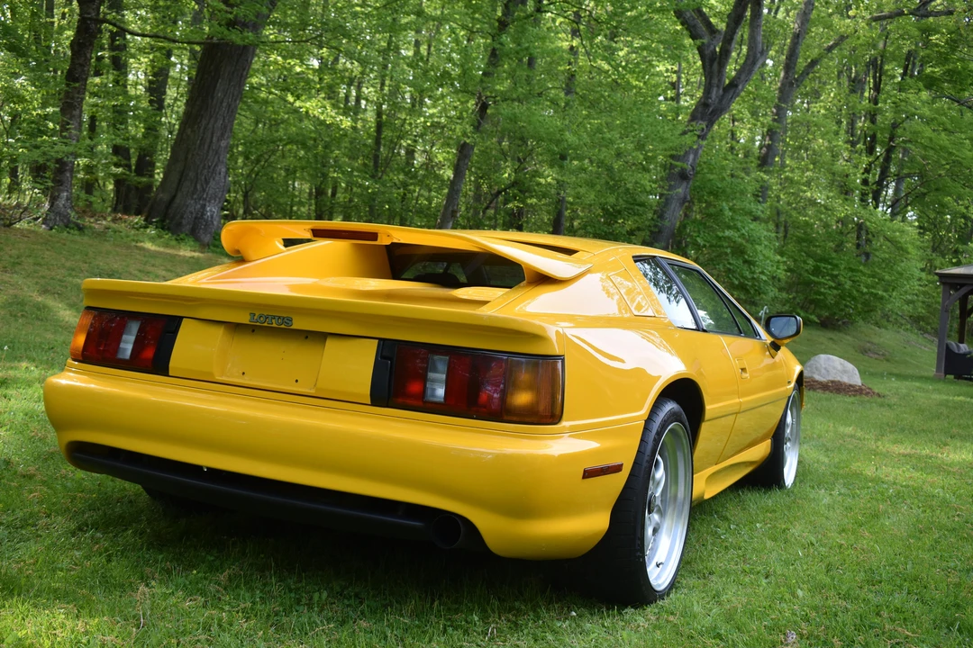 1994 Lotus Esprit Series 4 - Image 19 of 31