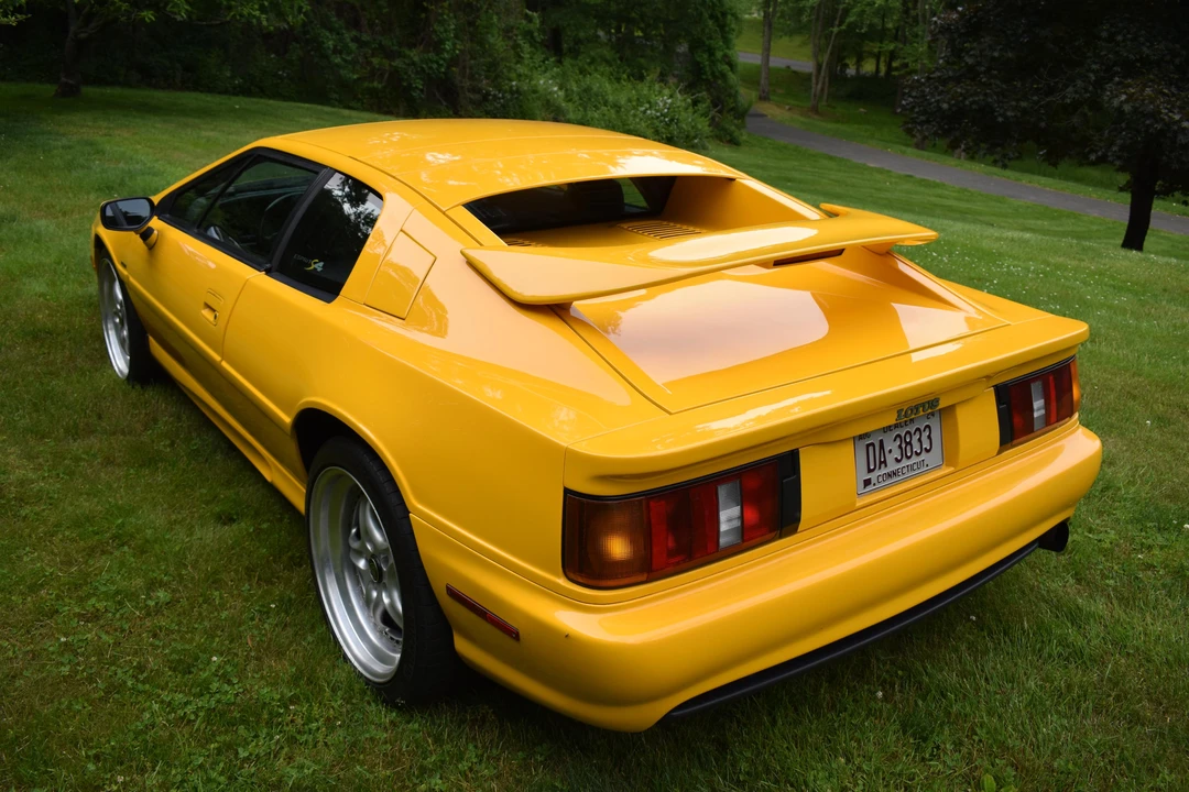 1994 Lotus Esprit Series 4 - Image 15 of 31