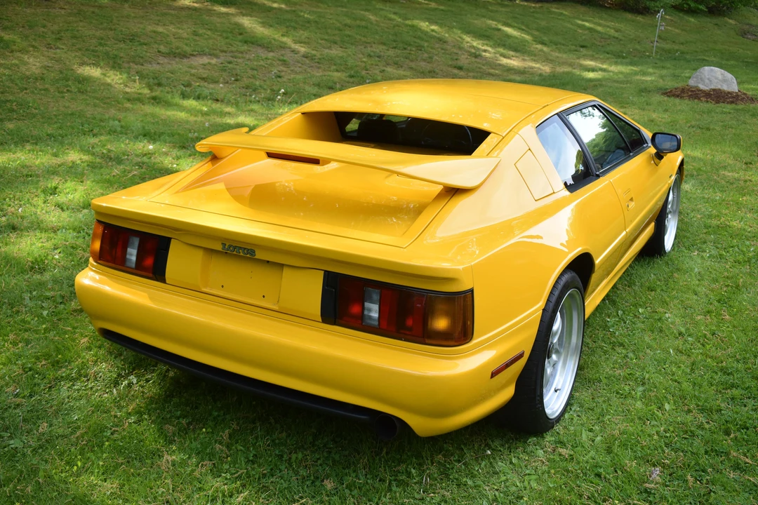 1994 Lotus Esprit Series 4 - Image 18 of 31