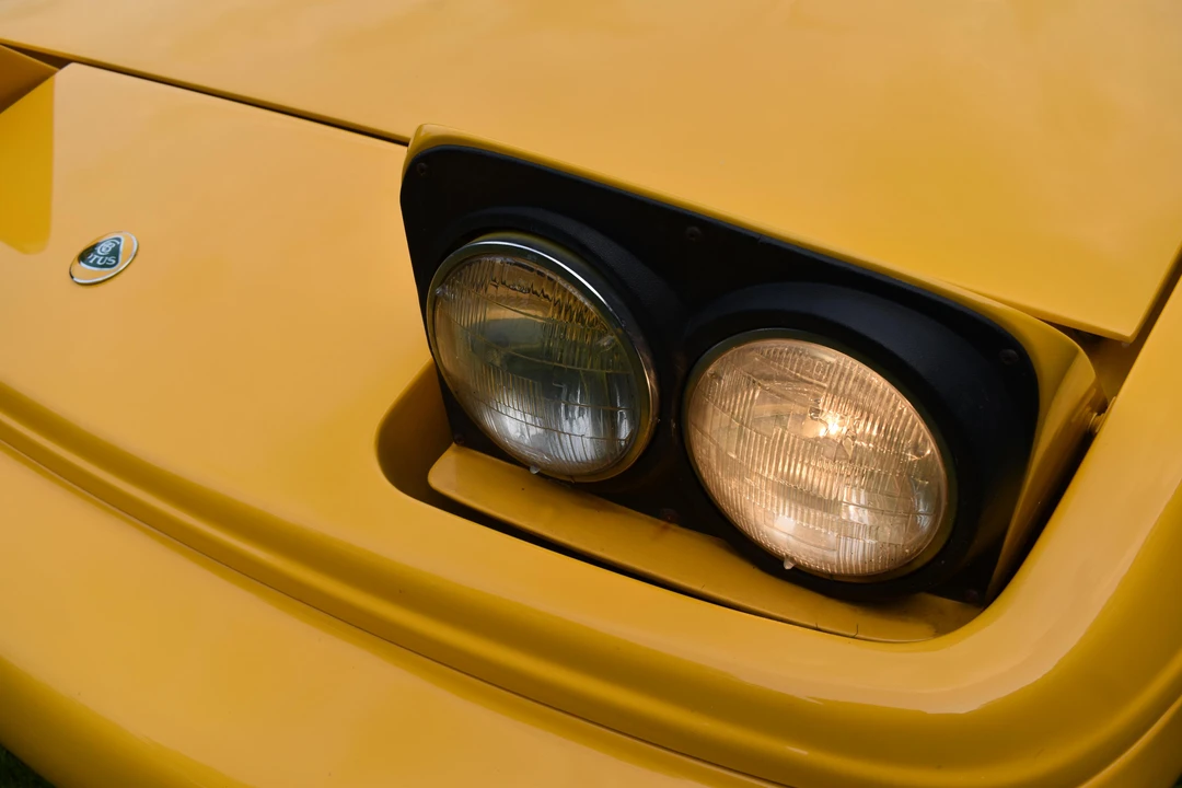 1994 Lotus Esprit Series 4 - Image 29 of 31