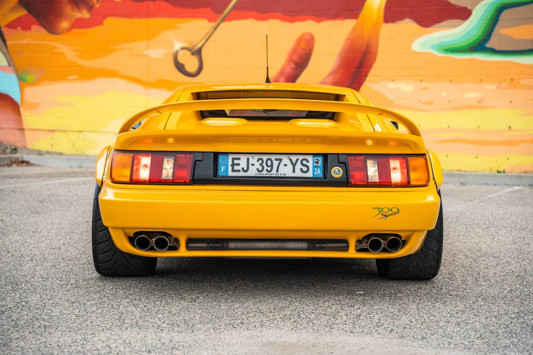 1994 Lotus Esprit Series 4 - Image 15 of 31