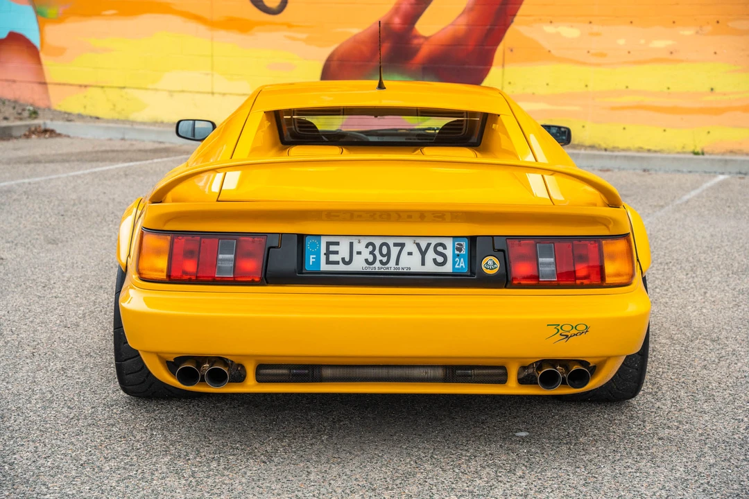 1994 Lotus Esprit Series 4 - Image 18 of 31