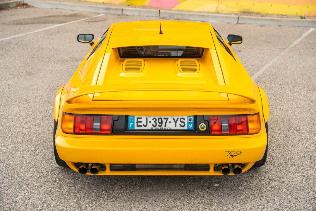 1994 Lotus Esprit Series 4 - Image 19 of 31