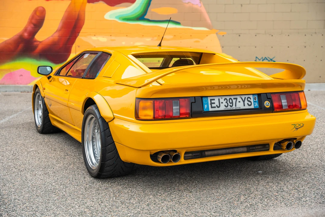 1994 Lotus Esprit Series 4 - Image 13 of 31