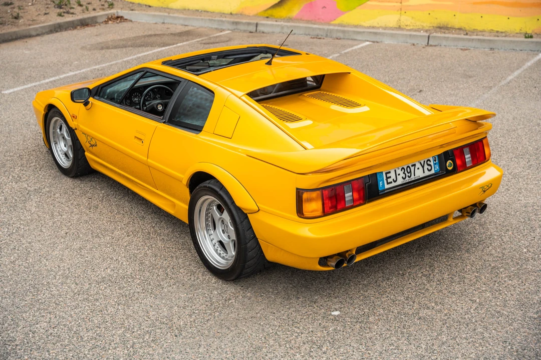 1994 Lotus Esprit Series 4 - Image 10 of 31