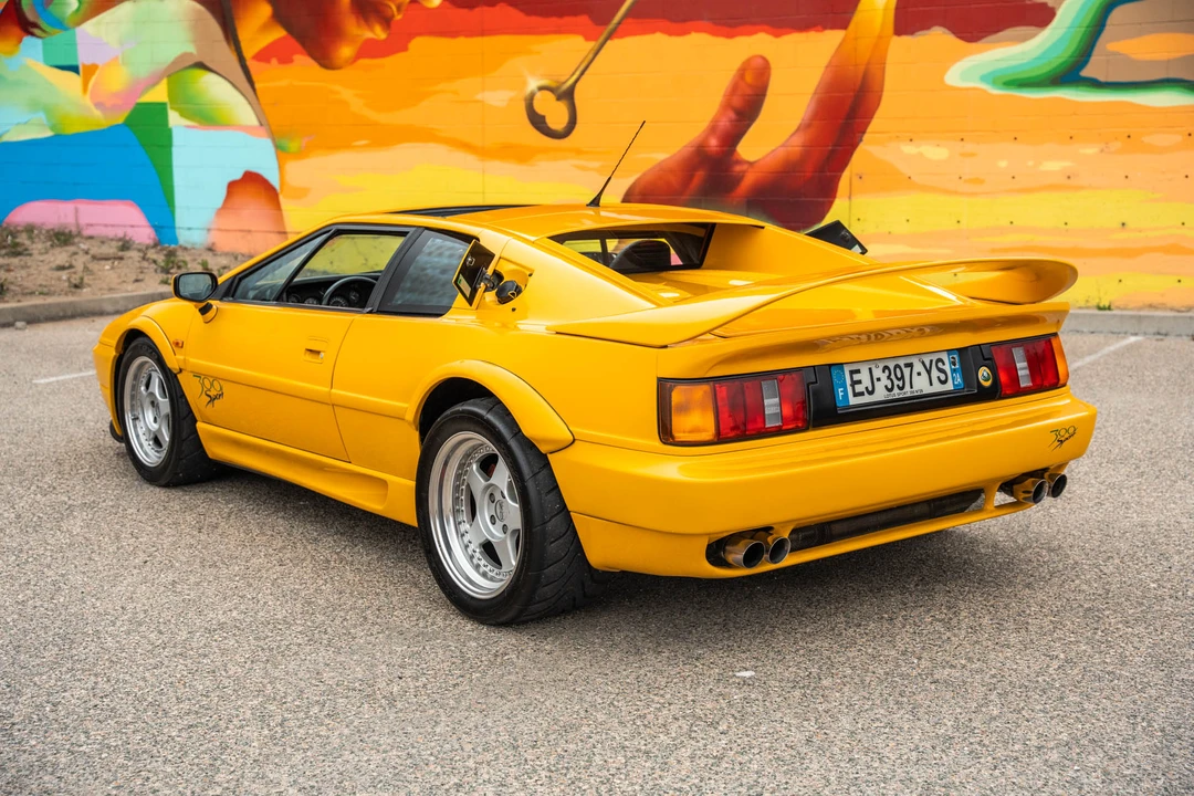 1994 Lotus Esprit Series 4 - Image 11 of 31