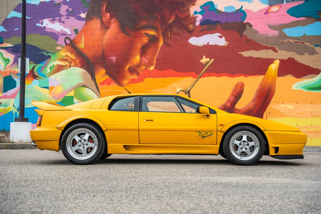1994 Lotus Esprit Series 4 - Image 28 of 31