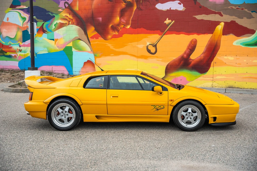 1994 Lotus Esprit Series 4 - Image 25 of 31