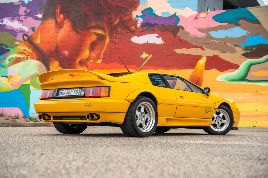 1994 Lotus Esprit Series 4 - Image 24 of 31