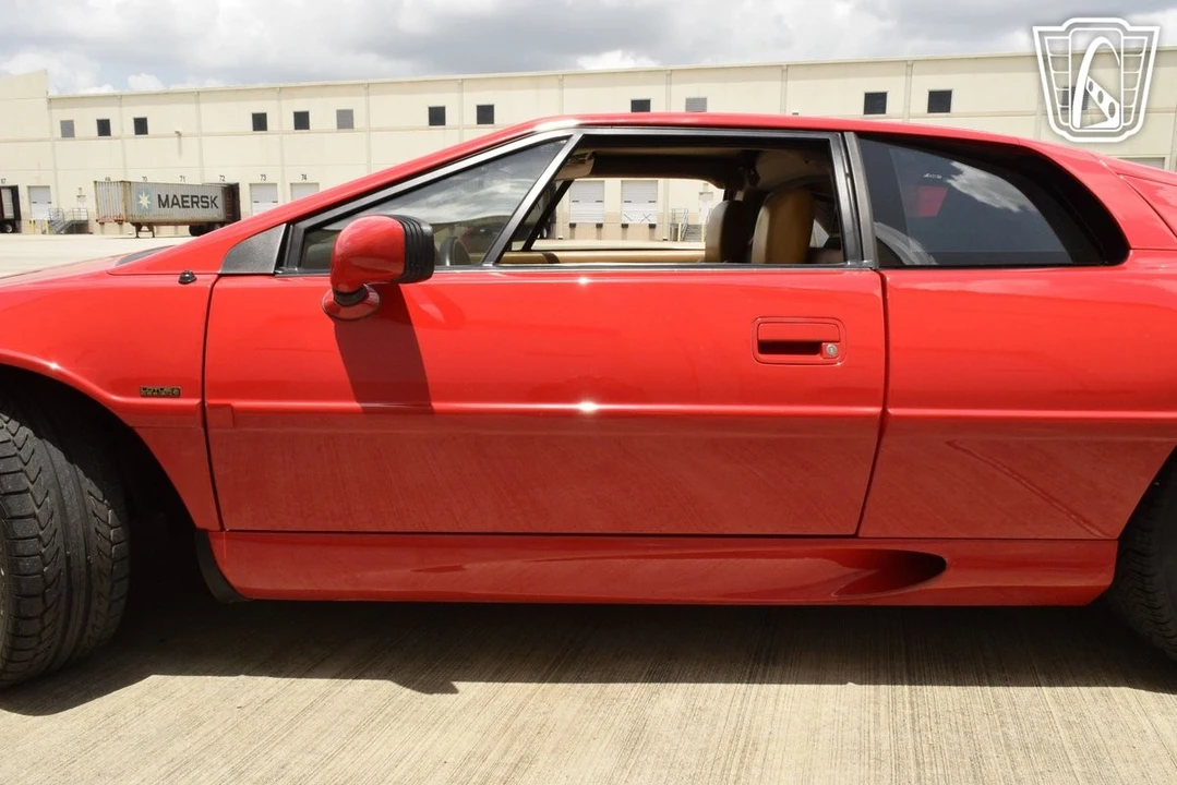 1994 Lotus Esprit Series 4 - Image 31 of 31