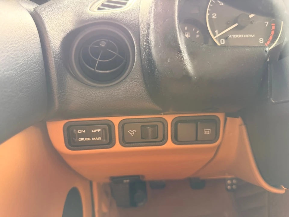 1994 Mazda NA MX-5 Miata - Image 18 of 20