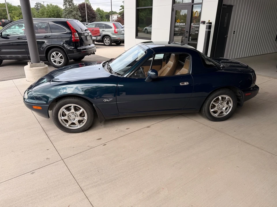 1994 Mazda NA MX-5 Miata - Image 3 of 20