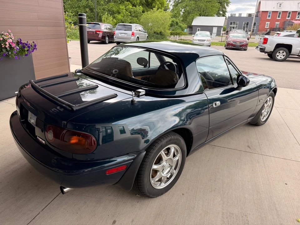 1994 Mazda NA MX-5 Miata - Image 6 of 20