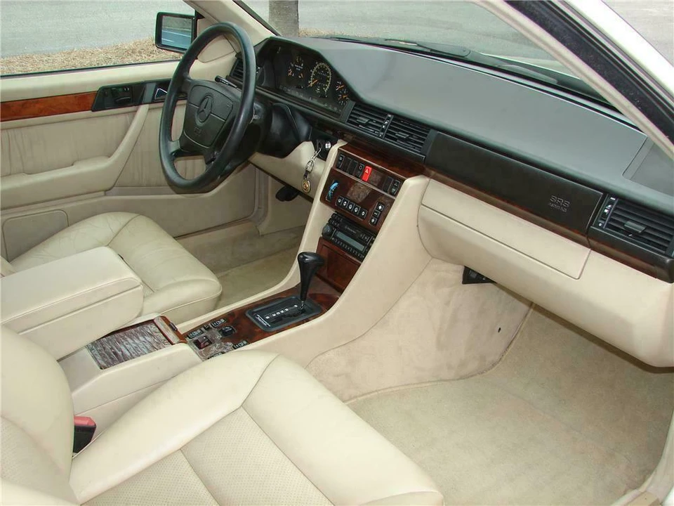 1994 Mercedes-Benz W124 E-Class - Image 4 of 5