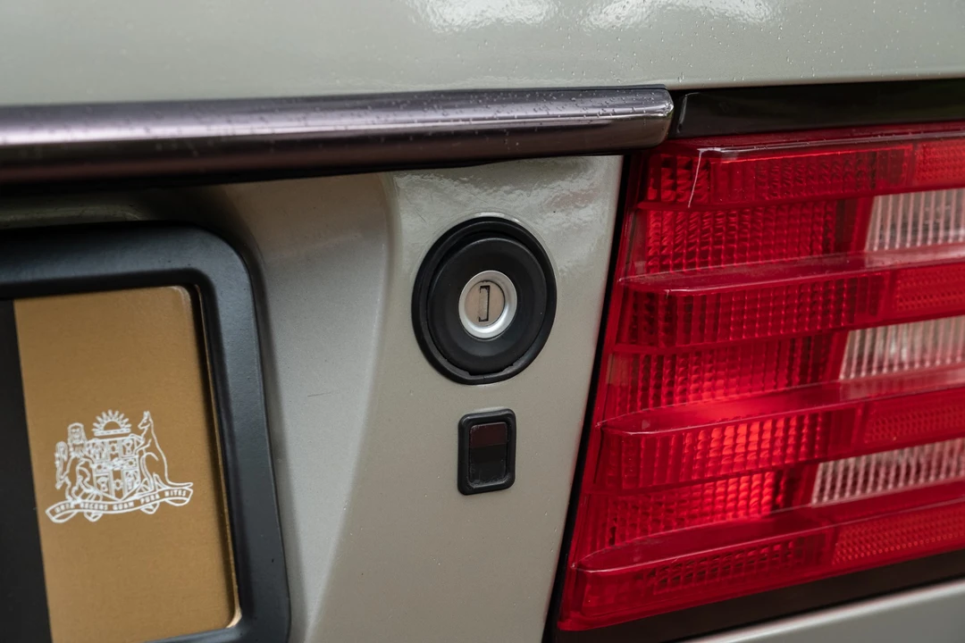 1994 Mercedes-Benz R129 SL-Class - Image 23 of 31