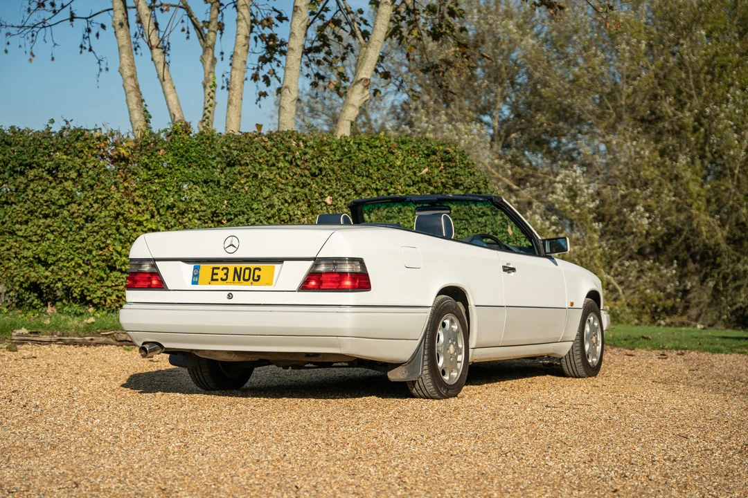 1994 Mercedes-Benz W124 E-Class - Image 14 of 31