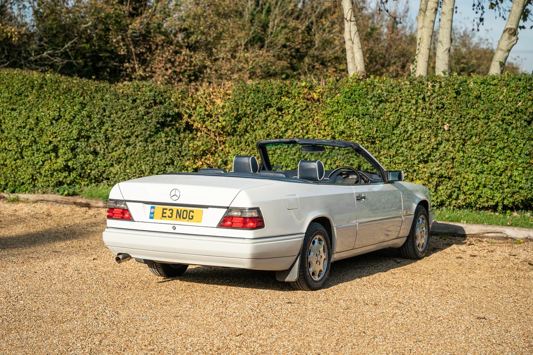 1994 Mercedes-Benz W124 E-Class - Image 24 of 31