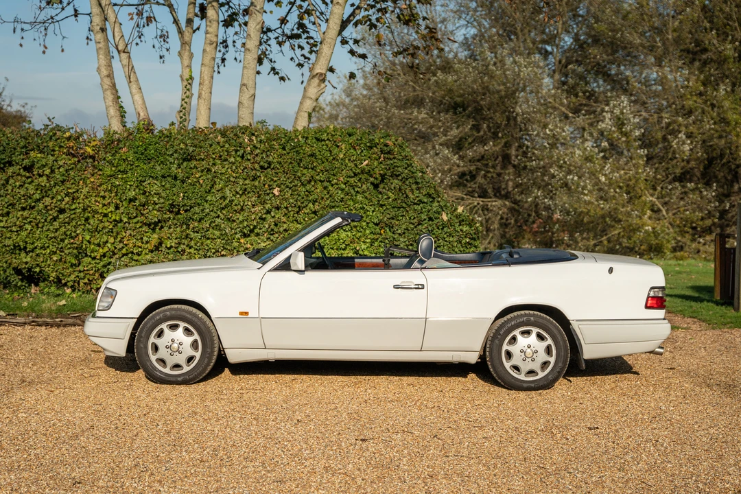 1994 Mercedes-Benz W124 E-Class - Image 9 of 31