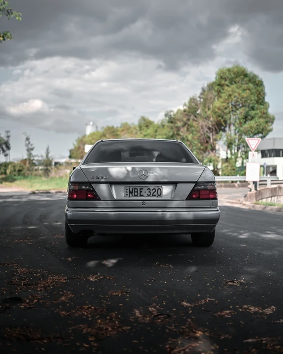 1994 Mercedes-Benz W124 E-Class - Image 7 of 29