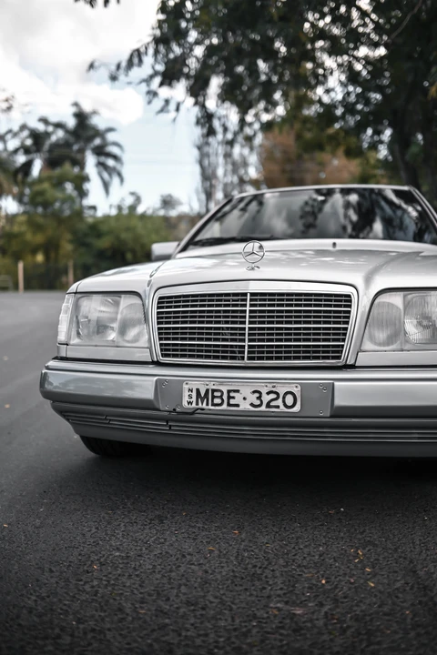1994 Mercedes-Benz W124 E-Class - Image 17 of 29