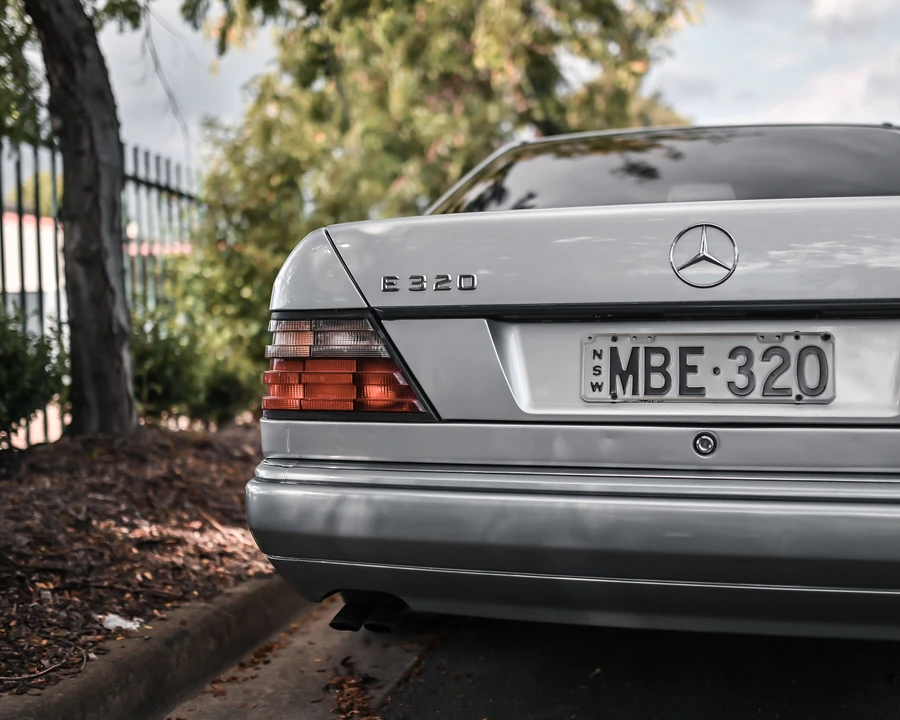 1994 Mercedes-Benz W124 E-Class - Image 23 of 29