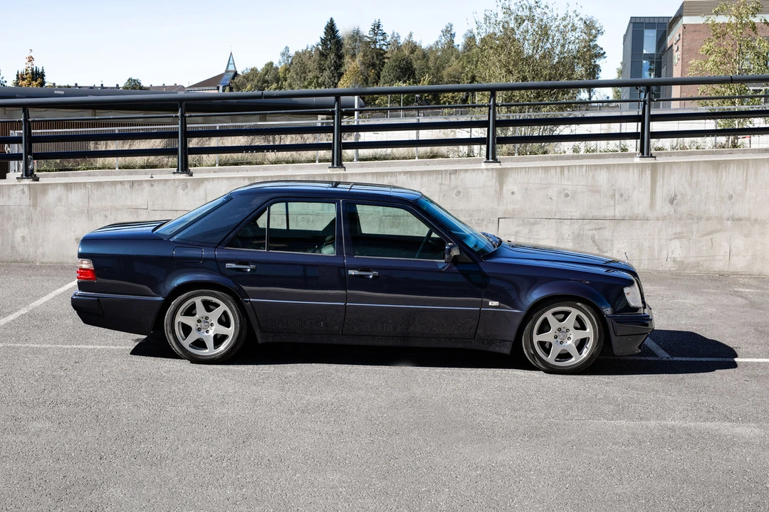1994 Mercedes-Benz W124 E-Class - Image 13 of 31