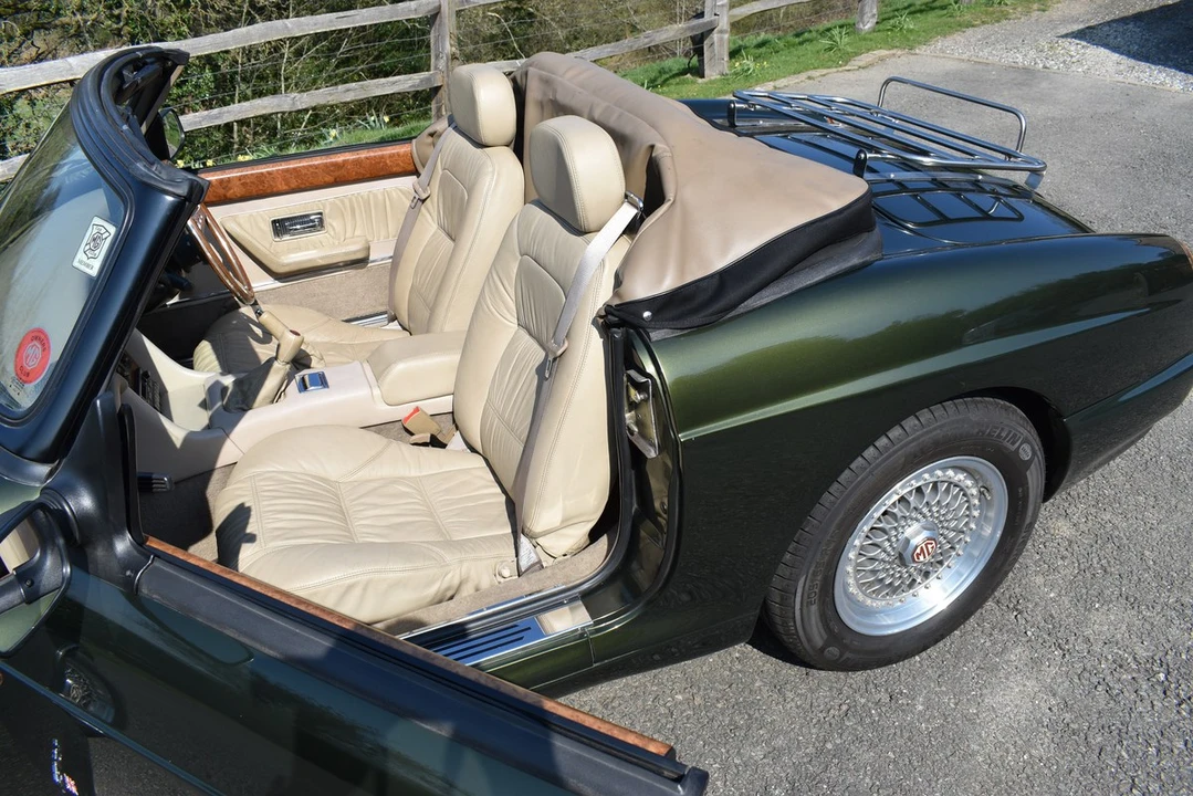 1994 MG RV8 - Image 27 of 30