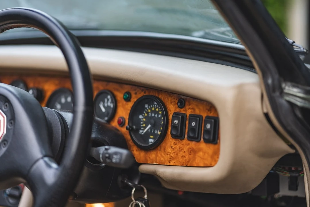 1994 MG RV8 - Image 21 of 30
