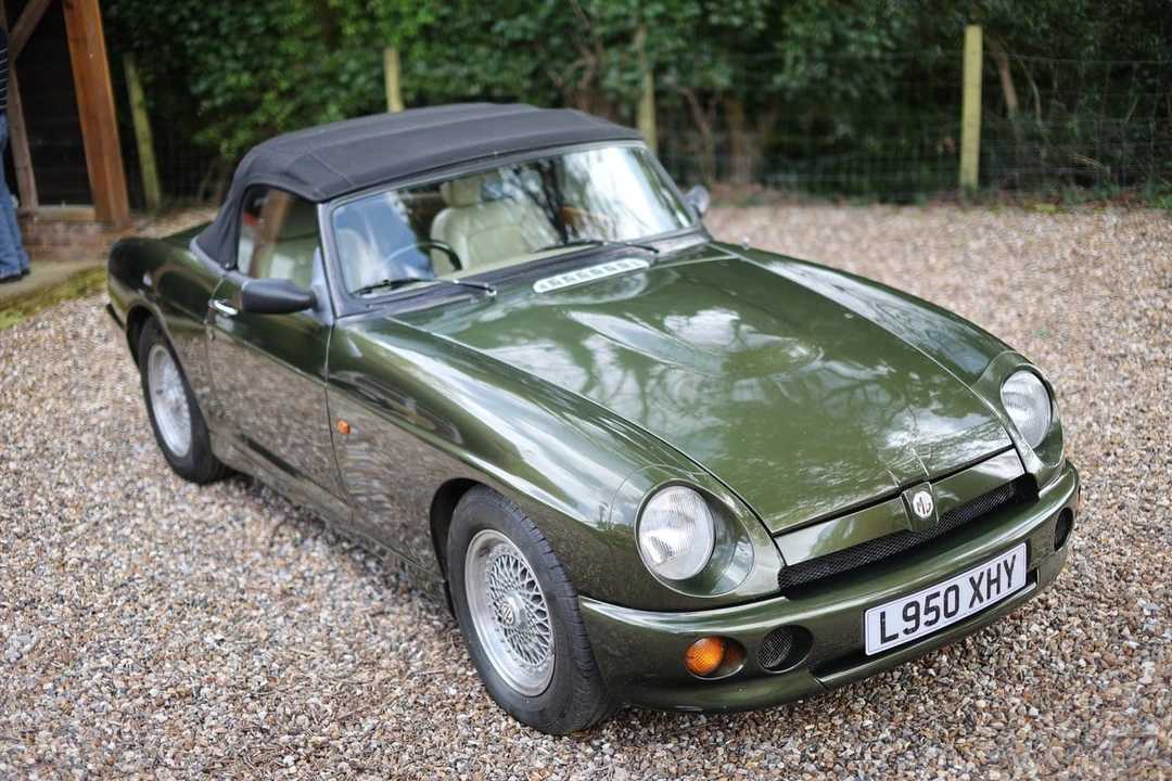1994 MG RV8 - Image 16 of 30