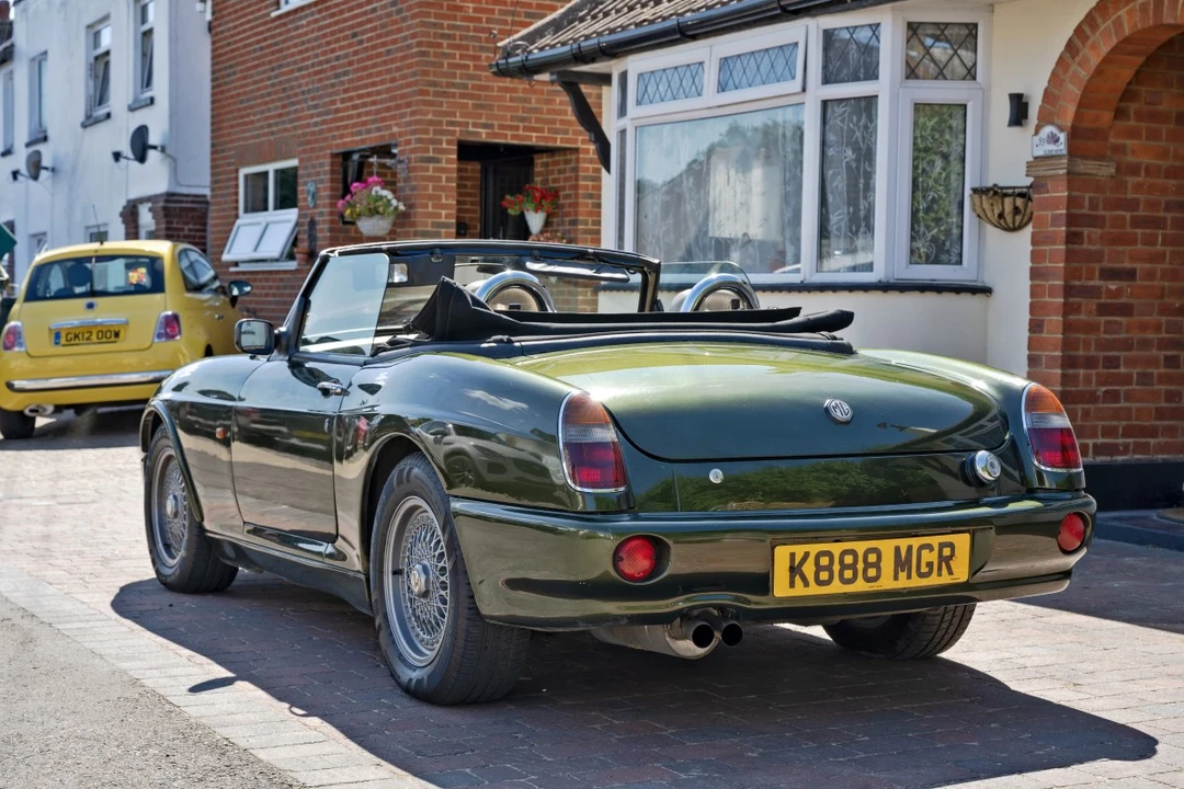 1994 MG RV8 - Image 4 of 30